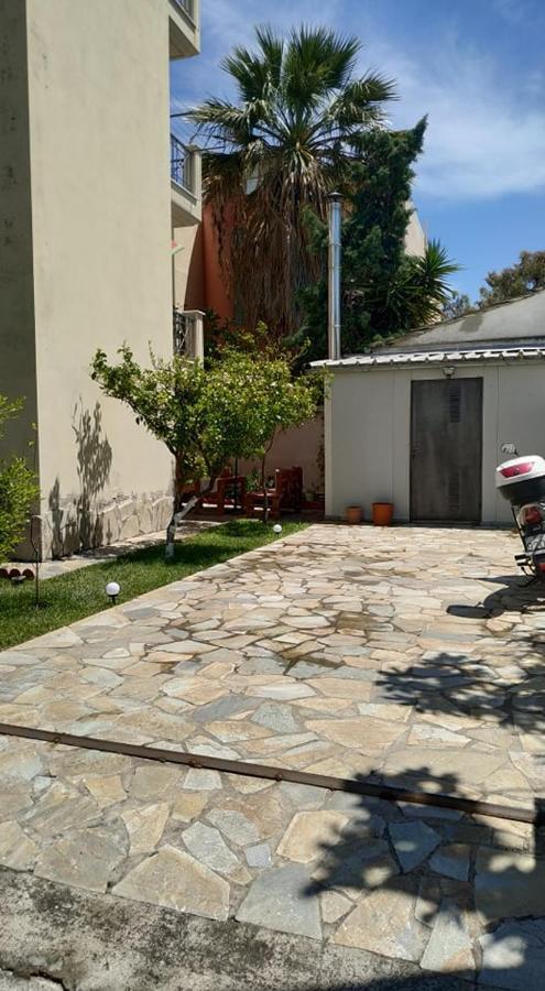 Apartment Near The Sea, Volos Exteriör bild